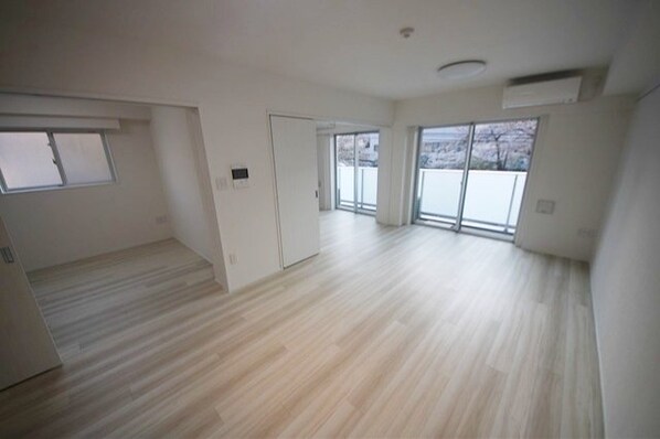 ラティエラ滝野川の物件内観写真